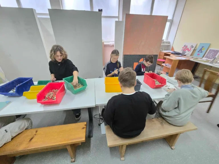 LOGOS PRIVATI MOKYKLA UTENA